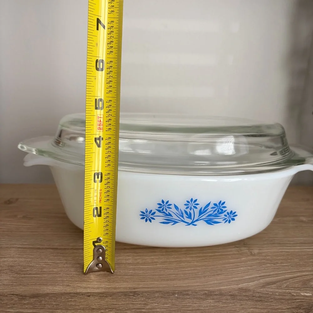 Vintage Anchor Hocking Fire King Milk Glass 1.5qt Casserole With Lid Cornflower